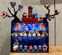 Półka kolekcjonerska LED STRANGER THINGS SALON BYERS Kinder Joy Funko Pop