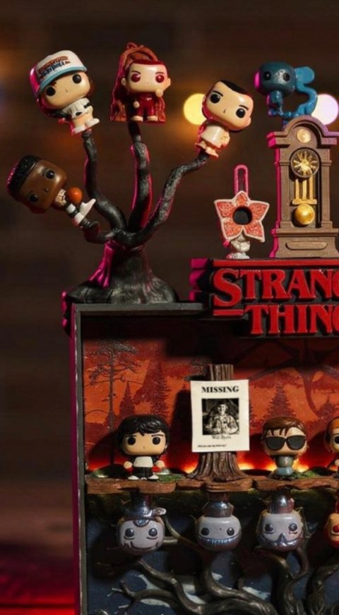 Półka kolekcjonerska STRANGER THINGS na figurki Kinder Joy Funko Pop
