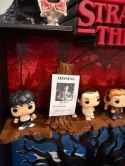 Półka kolekcjonerska STRANGER THINGS na figurki Kinder Joy Funko Pop