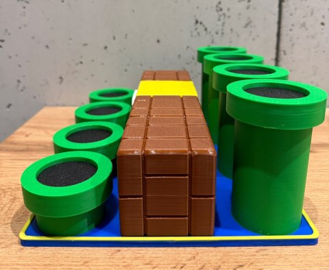 Półka kolekcjonerska Super Mario na figurki Mc Donalds MARIO MC